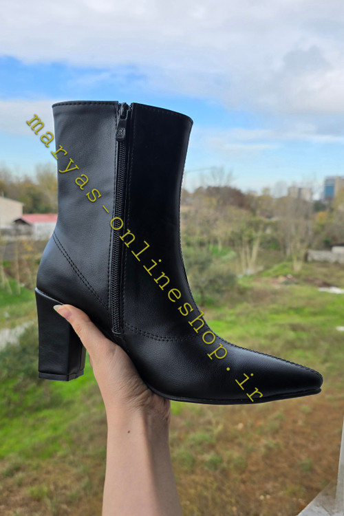 غیر ژورنالی نوک تیز مشکی