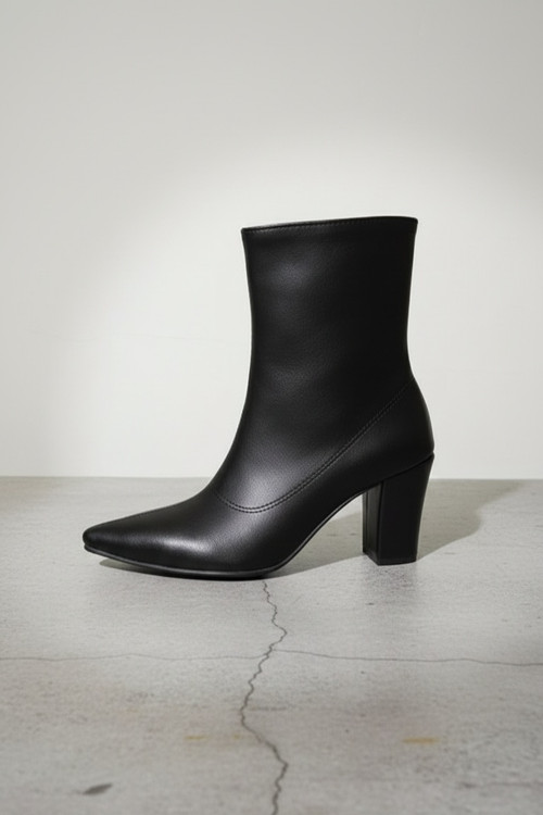 نیم بوت نوک تیز مشکی